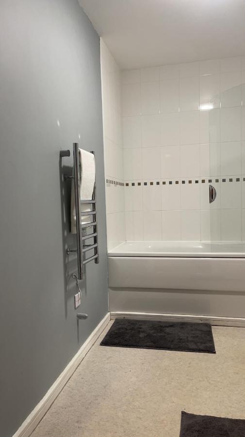Luxury 1 Bed Apartment With Parking Manchester Buitenkant foto